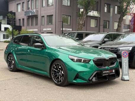 2026 BMW M5 VII (G90), зелёный, 19230000 рублей, вид 3