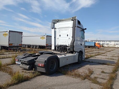 2021 Mercedes-Benz Actros, белый, 5495000 рублей, вид 3