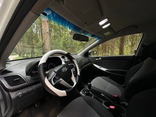 2011 Hyundai Solaris I, белый, 550000 рублей, вид 5