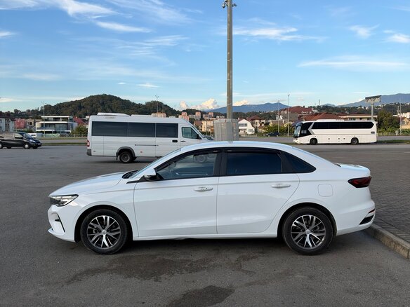 2023 Geely Emgrand II, белый, 1400000 рублей - вид 6