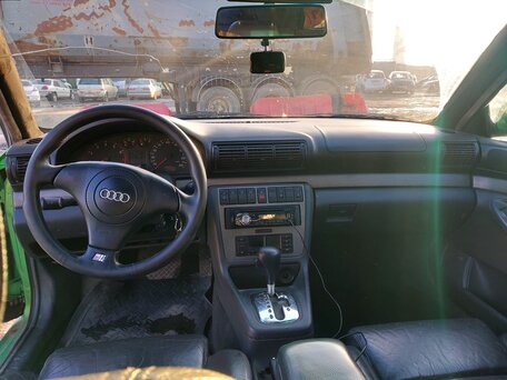 1998 Audi A4 I (B5), зелёный, 450000 рублей, вид 5