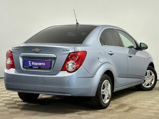 2013 Chevrolet Aveo II, голубой, 600000 рублей, вид 5