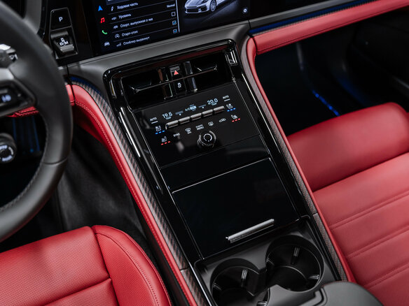 2025 Porsche Panamera GTS III, синий - вид 11
