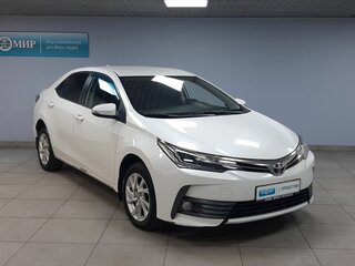 2017 Toyota Corolla XI (E160, E170, E180) Рестайлинг 1, белый, 1299000 рублей, вид 3