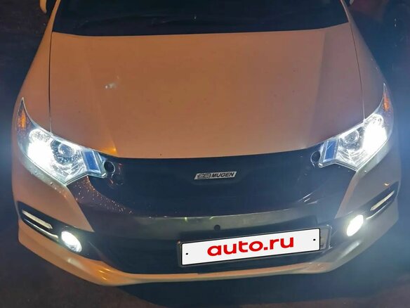 2013 Honda Insight II Рестайлинг, белый, 935000 рублей - вид 4