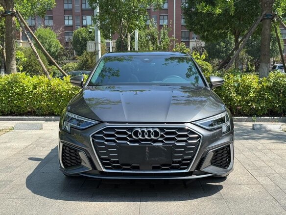 2023 Audi A3 Sportback 35 TFSI IV (8Y), серый, 1898046 рублей - вид 2