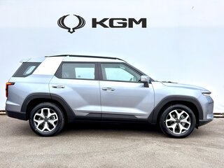 2025 KGM Torres, серебристый, 4920000 рублей, вид 2