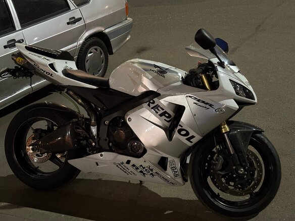 2007 Honda CBR 600RR, белый, 550000 рублей - вид 3