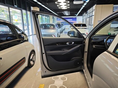 2026 Geely Galaxy E5 60.22 kWh, белый, 3250000 рублей, вид 4