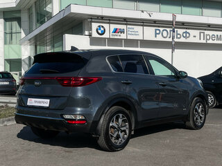 2018 Kia Sportage IV Рестайлинг, серый, 1898000 рублей, вид 5