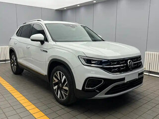 2023 Volkswagen Tayron I Рестайлинг, белый, 2500000 рублей, вид 4