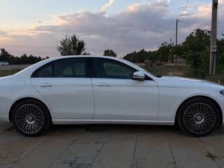 2017 Mercedes-Benz E-Класс 200 V (W213, S213, C238), белый, 3090000 рублей, вид 5