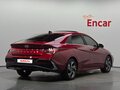 2023 Hyundai Avante VII Рестайлинг, красный, 1990000 рублей - вид 2