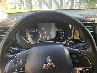 2021 Mitsubishi Outlander III Рестайлинг 3, чёрный, 2650000 рублей, вид 5