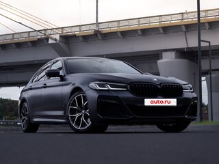 2020 BMW 5 серии 520d xDrive VII (G30/G31/G38) Рестайлинг, серый, 3830000 рублей, вид 4