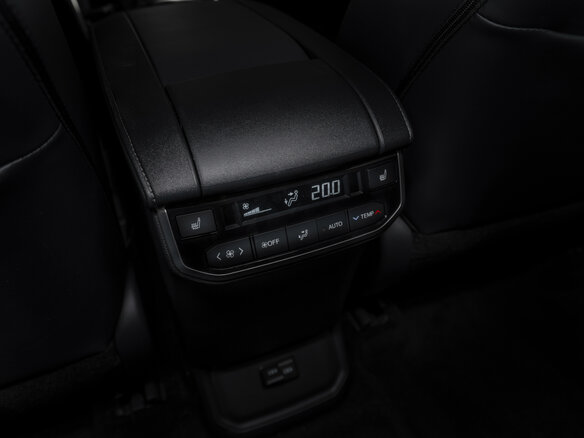 2026 Toyota Highlander IV (XU70), белый, 5800000 рублей - вид 15