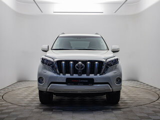 2016 Toyota Land Cruiser Prado 6-speed 150 Series Рестайлинг 1, белый, 4780000 рублей, вид 2