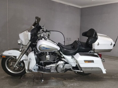 2008 Harley-Davidson Street Glide, белый, 518000 рублей, вид 2