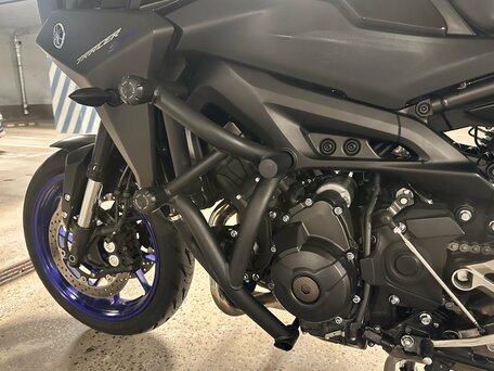 2018 Yamaha MT-09 Tracer (FJ-09), чёрный, 799000 рублей, вид 5