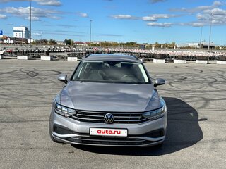 2022 Volkswagen Passat B8 Рестайлинг, серебристый, 3000000 рублей, вид 2
