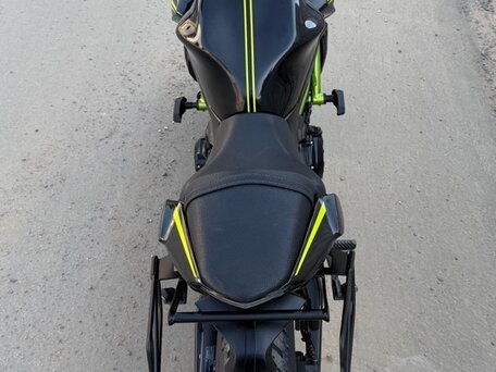 2020 Kawasaki Z 650, чёрный, 599000 рублей, вид 4