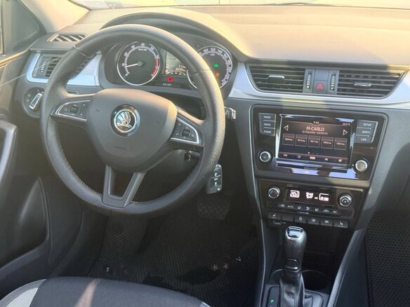 2019 Skoda Rapid I Рестайлинг, красный, 1685000 рублей - вид 12