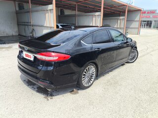 2017 Ford Fusion (North America) II Рестайлинг, чёрный, 1650000 рублей, вид 5