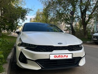 2020 Kia K5 III, белый, 2800000 рублей, вид 1
