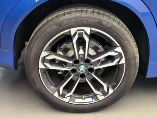 2025 BMW X2 xDrive25i II (U10), синий, 6670000 рублей, вид 4