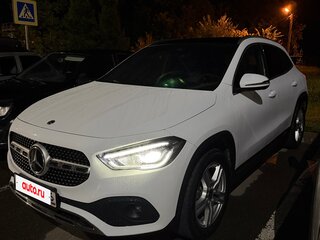 2022 Mercedes-Benz GLA 200 II (H247), белый, 4200000 рублей, вид 2