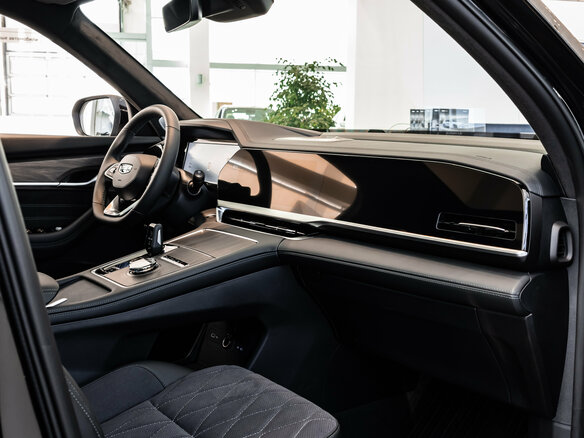 2025 Geely Monjaro I, чёрный, 4954990 рублей - вид 8