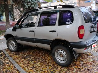 2003 Chevrolet Niva I, серебристый, 250000 рублей, вид 4