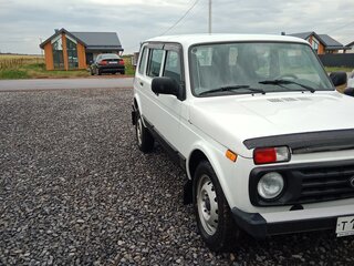 2017 Lada (ВАЗ) 2131 (4x4) I, белый, 650000 рублей, вид 2
