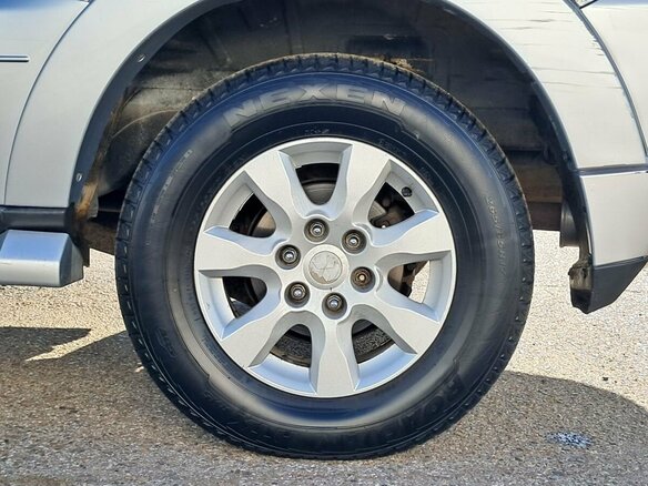 2010 Mitsubishi Pajero IV, серебристый, 1145000 рублей - вид 21