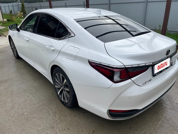 2019 Lexus ES 250 VII, белый, 3150000 рублей - вид 5