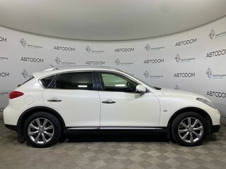 2017 Infiniti QX50 I Рестайлинг, белый, 2119900 рублей, вид 4