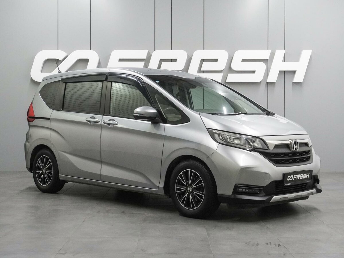Открыть фотографии: Honda Freed II Рестайлинг