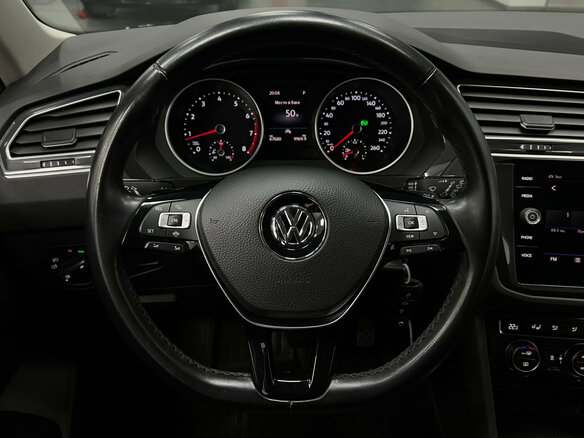 2020 Volkswagen Tiguan II, чёрный, 2599000 рублей - вид 8