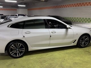 2022 BMW 6 серии Gran Turismo 620d IV (G32) Рестайлинг, белый, 5900000 рублей, вид 2