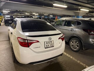 2015 Toyota Corolla XI (E160, E170, E180), белый, 1350000 рублей, вид 4