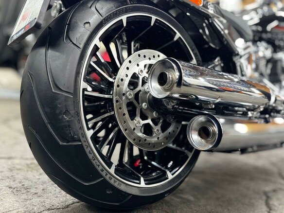 2023 Harley-Davidson Breakout, чёрный, 2310000 рублей - вид 27