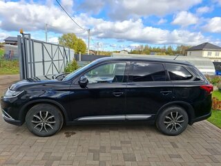 2016 Mitsubishi Outlander III Рестайлинг 2, чёрный, 1560000 рублей, вид 3