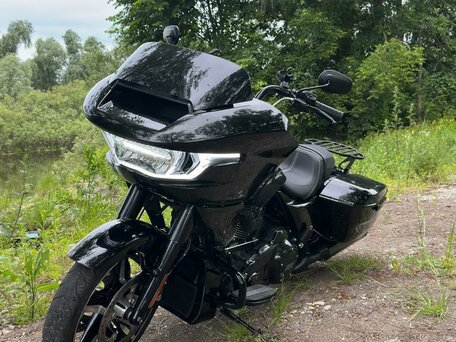 2024 Harley-Davidson Road Glide, чёрный, 2650000 рублей, вид 2
