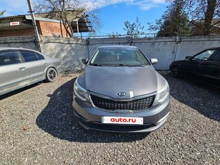 2016 Kia Rio III Рестайлинг, серый, 885000 рублей, вид 1