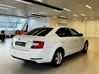 2018 Skoda Octavia III (A7) Рестайлинг, белый, 1150000 рублей, вид 2