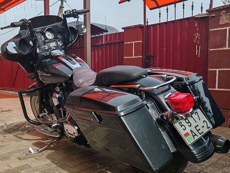 2006 Harley-Davidson Street Glide, чёрный, 568863 рублей, вид 3