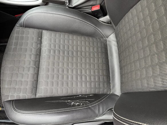2012 Opel Astra GTC J Рестайлинг, белый, 870000 рублей - вид 11