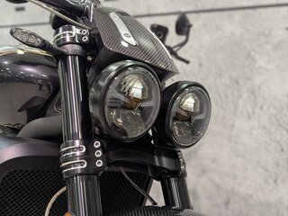 2020 Triumph Rocket III, чёрный, 3900000 рублей, вид 3