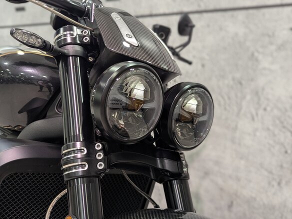2020 Triumph Rocket III, чёрный, 3900000 рублей - вид 2