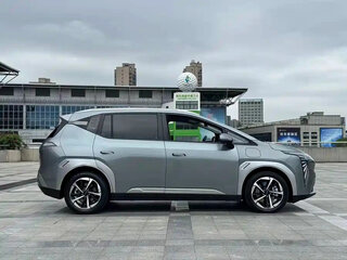 2022 Aion Y Plus 64 kWh, серый, 1449008 рублей, вид 4